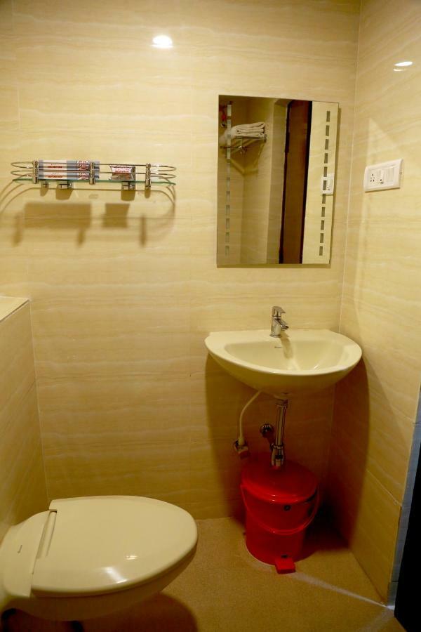 Hotel Shridevi Park Ченнаи Экстерьер фото