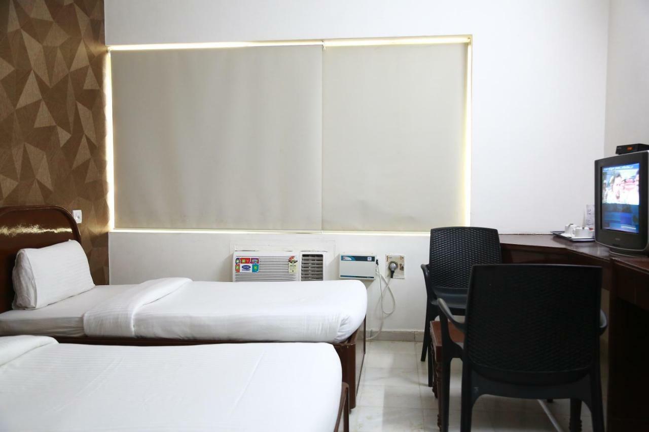 Hotel Shridevi Park Ченнаи Экстерьер фото